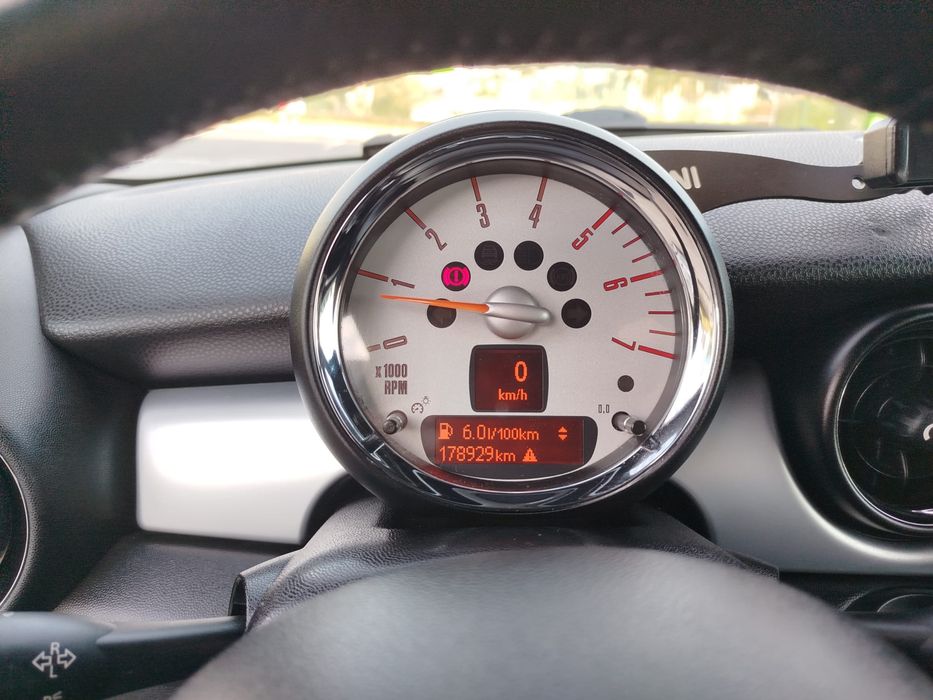 Mini Cooper SD 2.0 136CV ano 2012