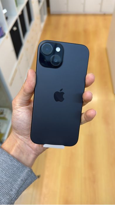 iPhone 15 128Gb em bom estado
