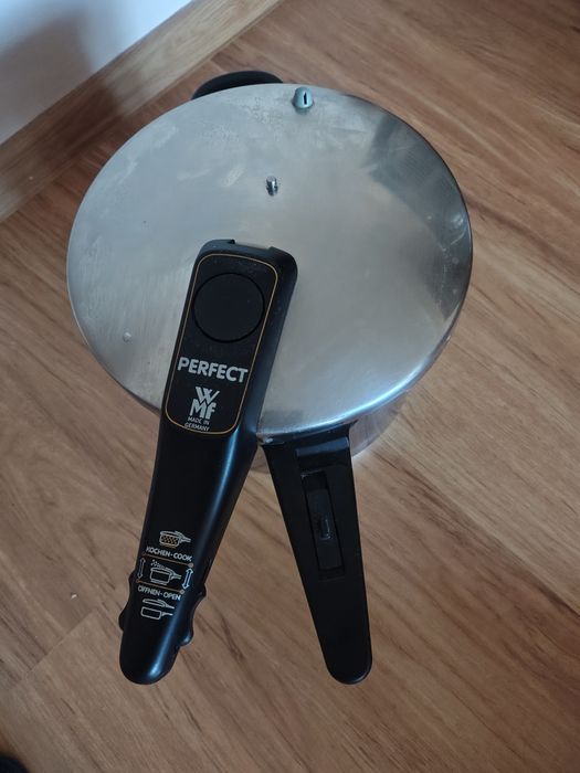 Скороварка WMF Perfect.  Німецька. 4.5 л