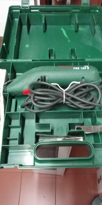 Lixadora elétrica Bosch GVS350AE
350W