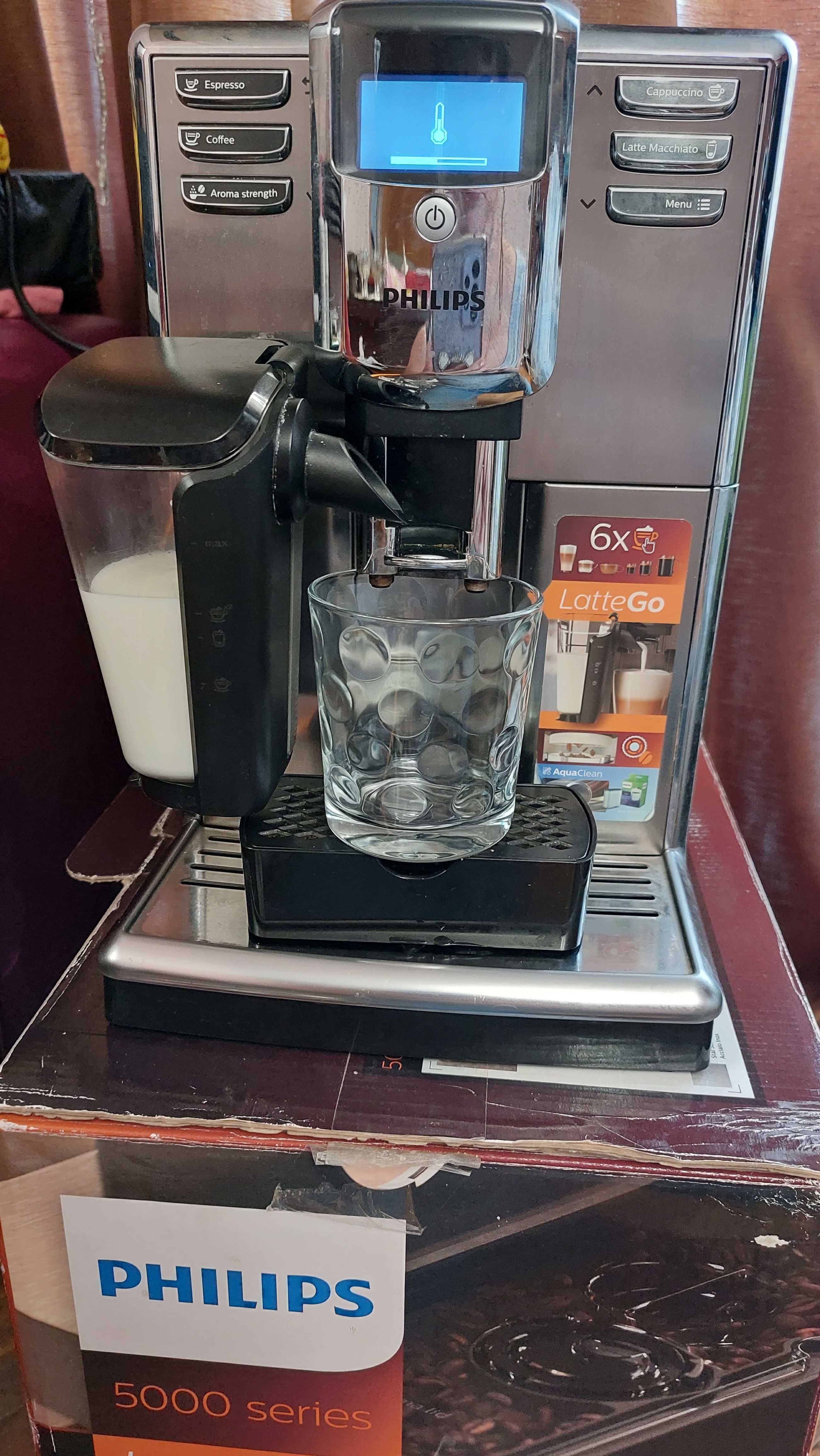 Кофемашина Philips LatteGo Series 5000 EP5335/10