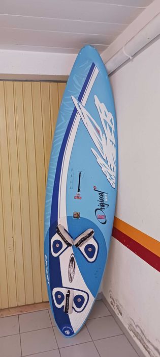 Prancha windsurf ondas