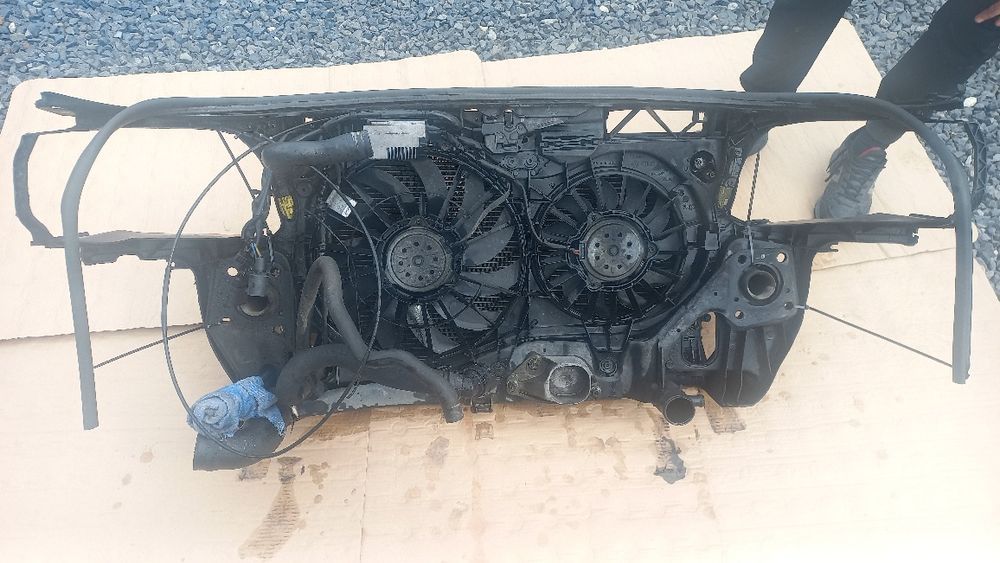 Audi a4 b7 pas przedni czołówka 2,7 tdi automat bre