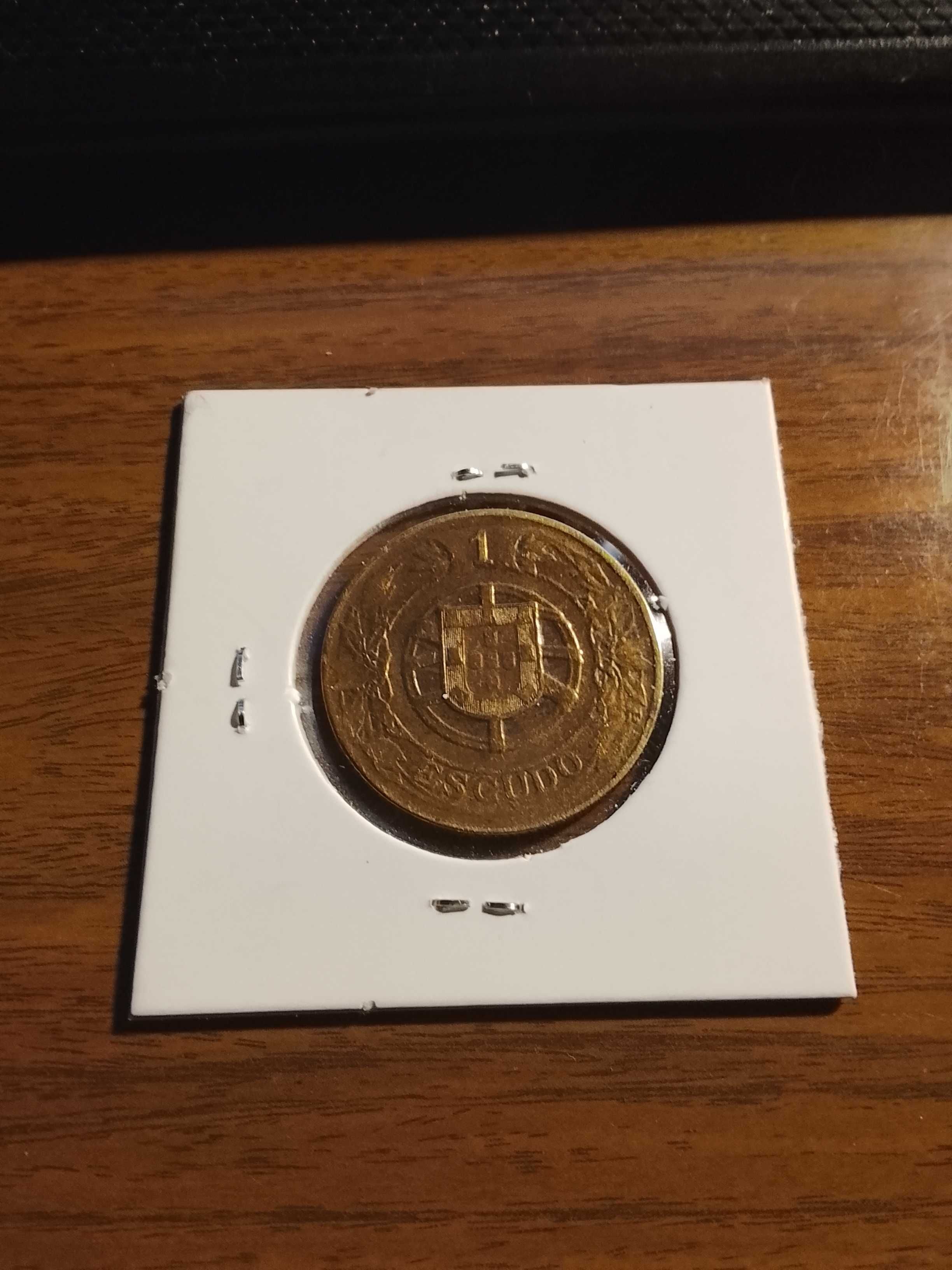Moeda de 1 escudo de 1924