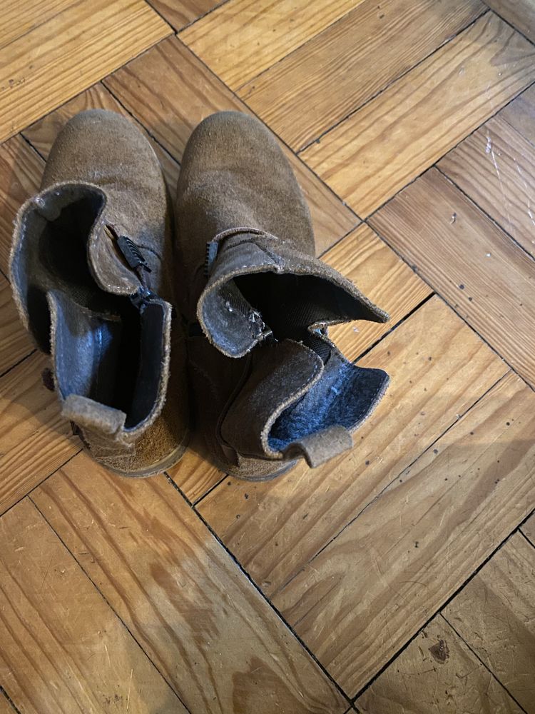 Botas castanhas claras numero 34.