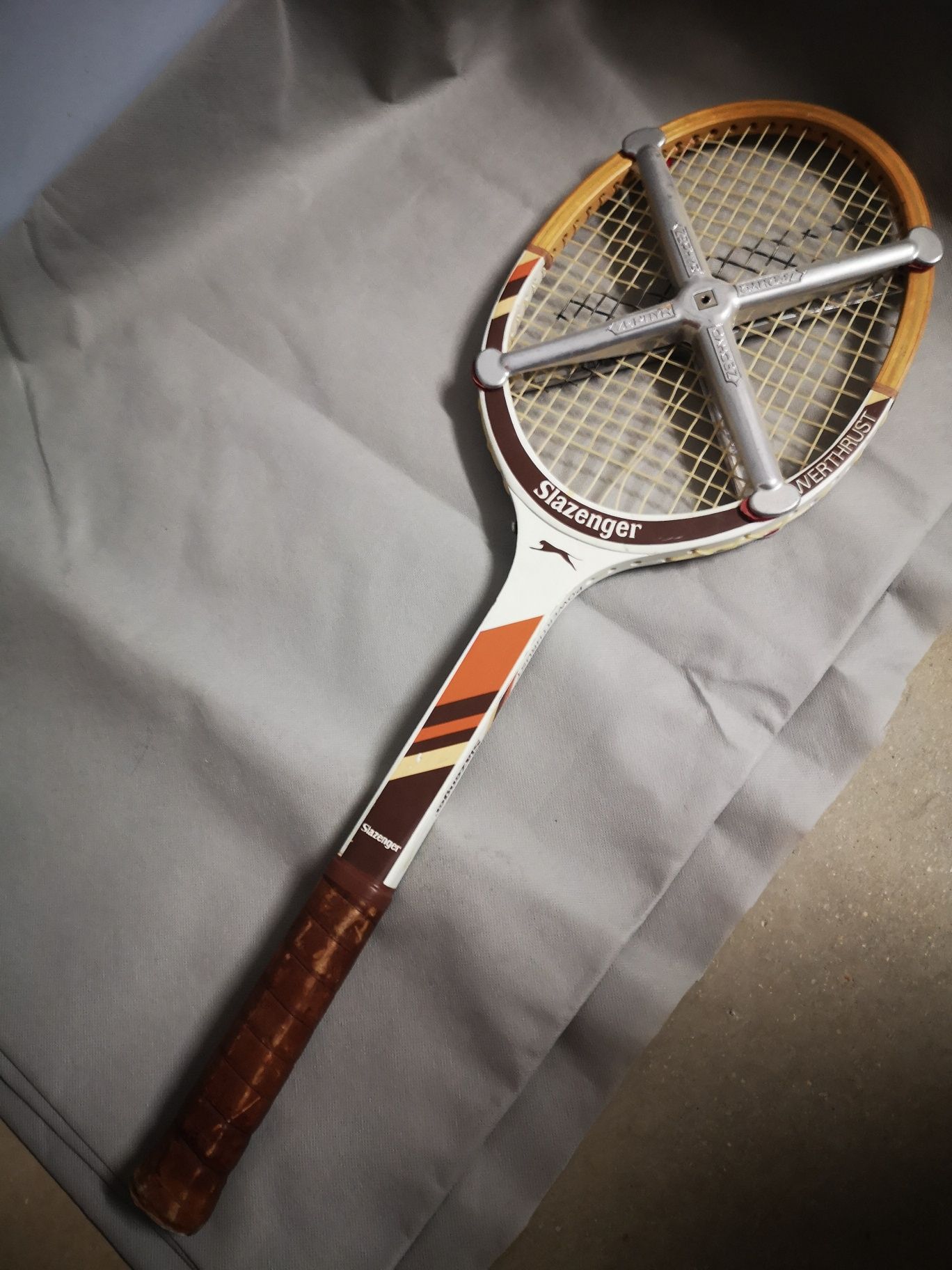 Raquete Tenis Slazenger vintage POWERTHRUST LP4