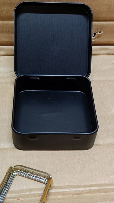 Etui Humenn do Apple Watch 3/2/1 38mm +metalowe pudełko