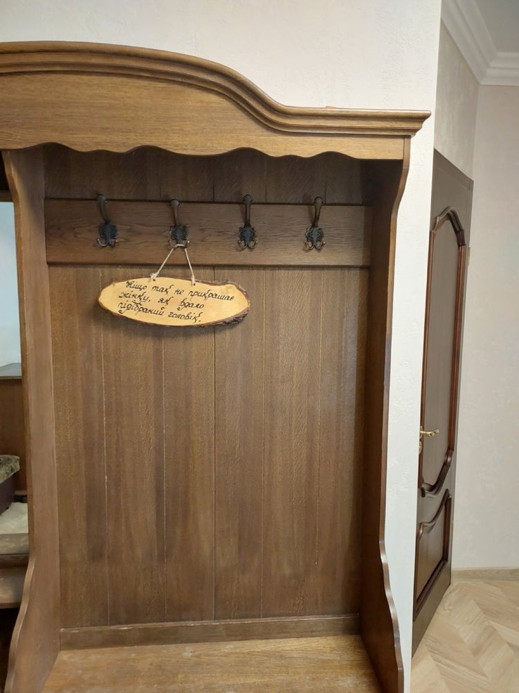 Продам меблі для коридору