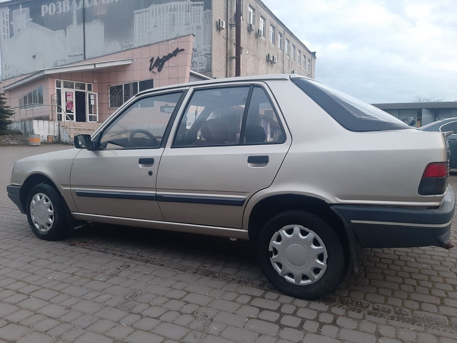 Продам Peugeot 309