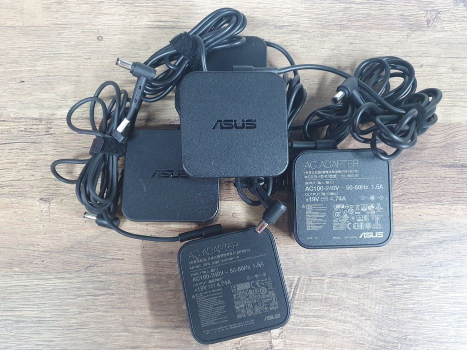 Зарядка зарядное блок питания живлення ASUS 90w 5.5×2.5mm 19v/4.74a