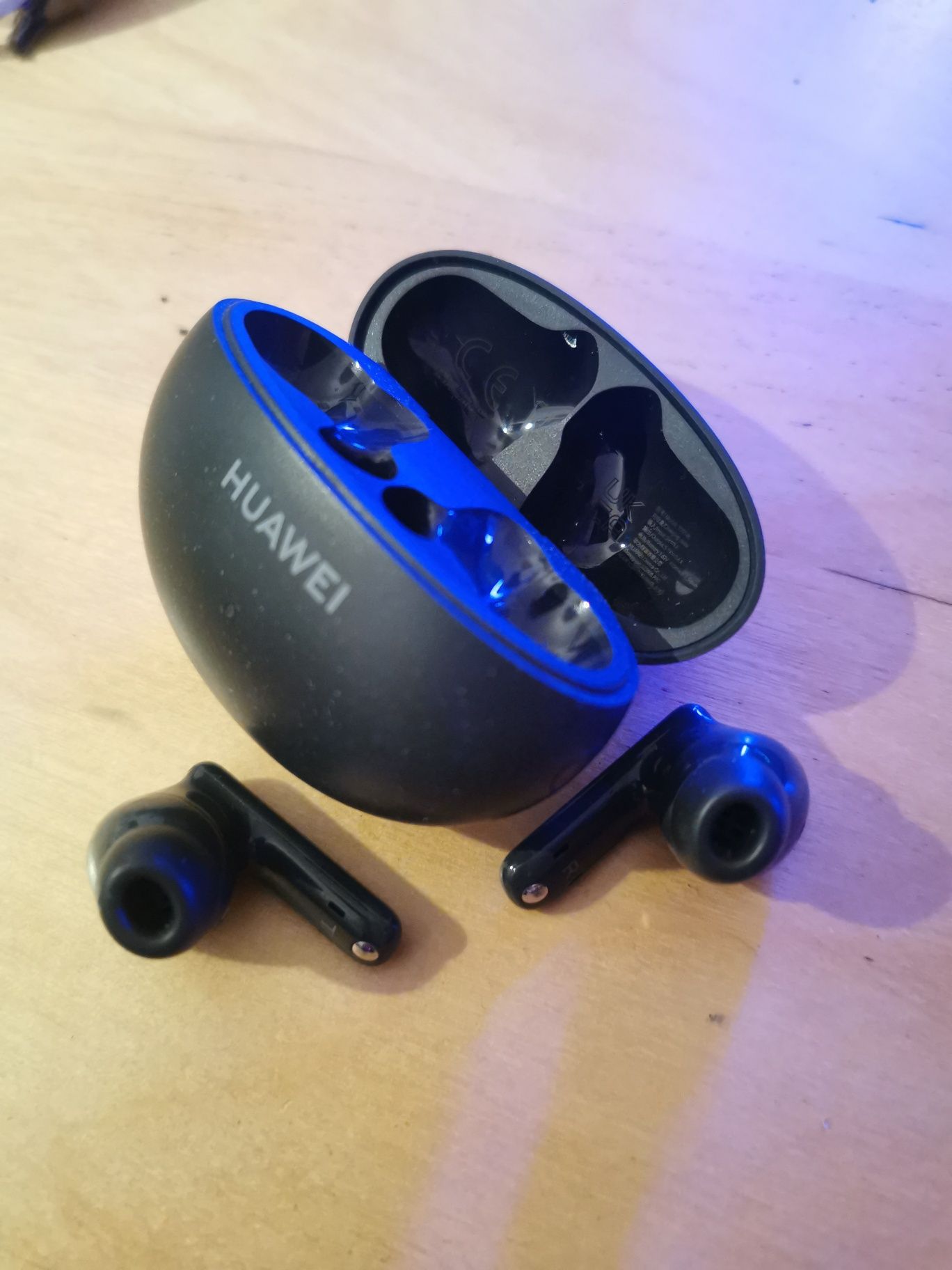 Huawei FreeBuds 5i słuchawki