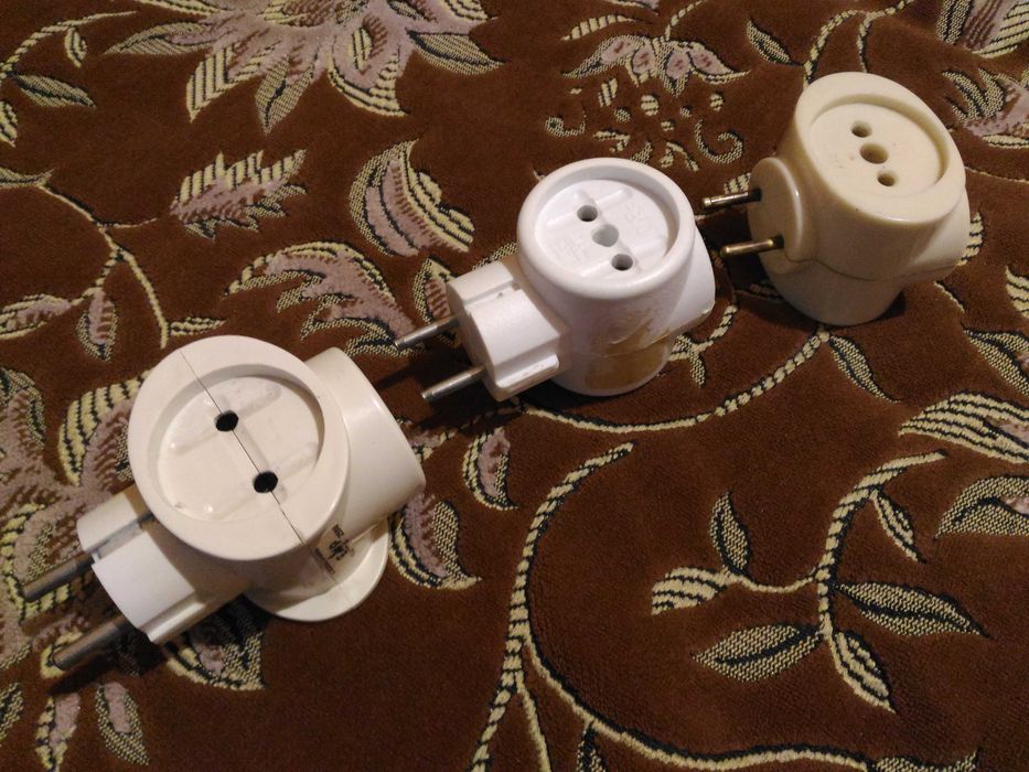 Три тройника 250 вольт, 16 ампер, 3000 ват