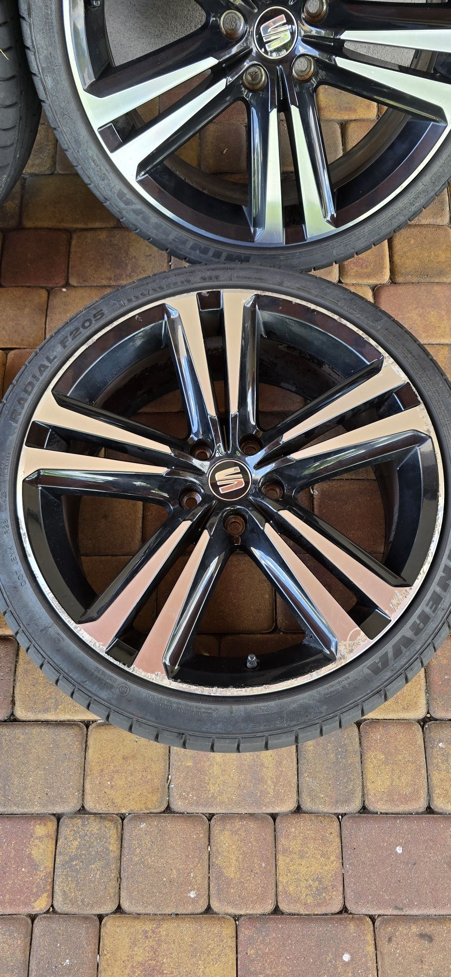 19cali 5x112 orginalne Seat Leon Cupra opony lato 235/35 19
