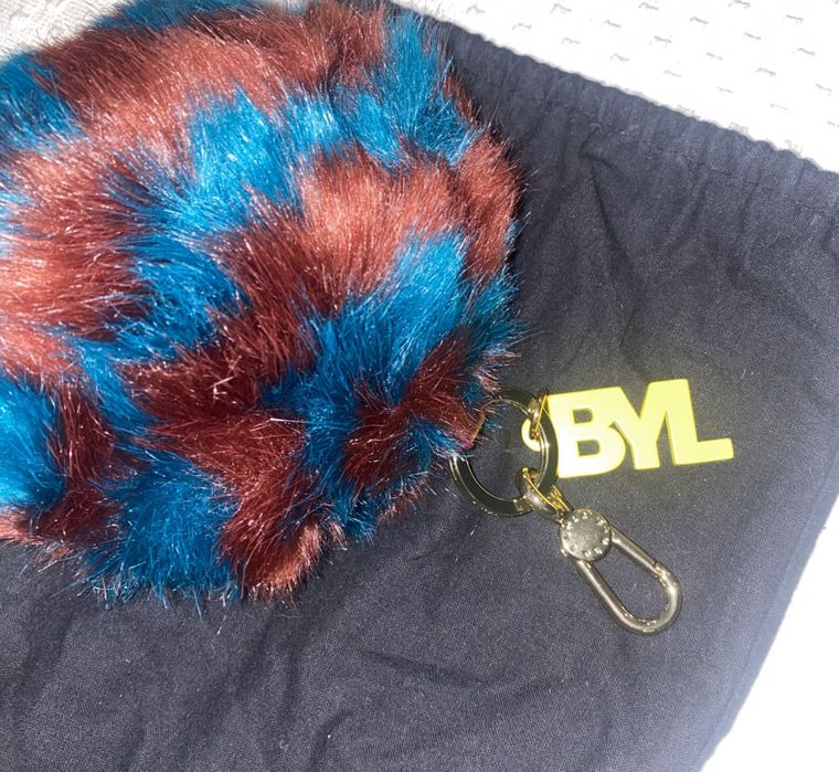 Porta chaves ou um Porta Mala Original sem uso BIMBA & LOLA