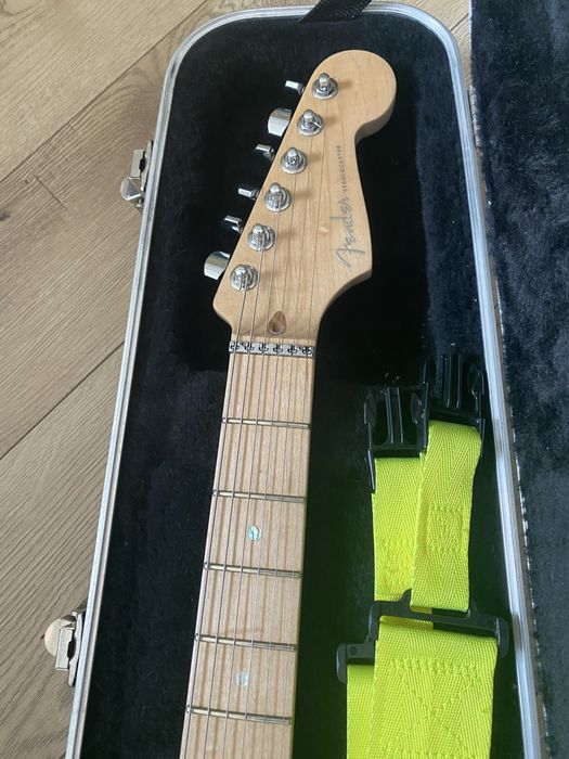 Fender deluxe montego black 2008