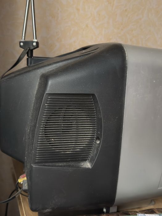 Продам телевизор