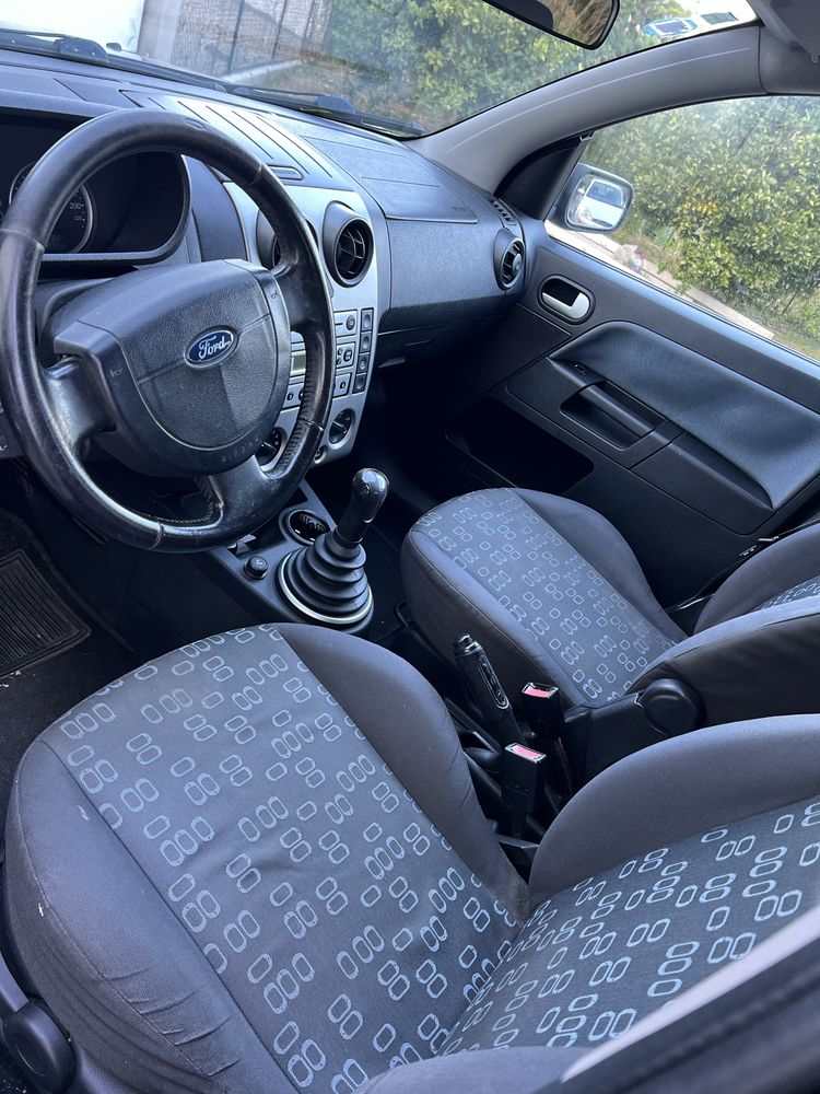 Ford Fusion 1.2 gasolina (muito economico)