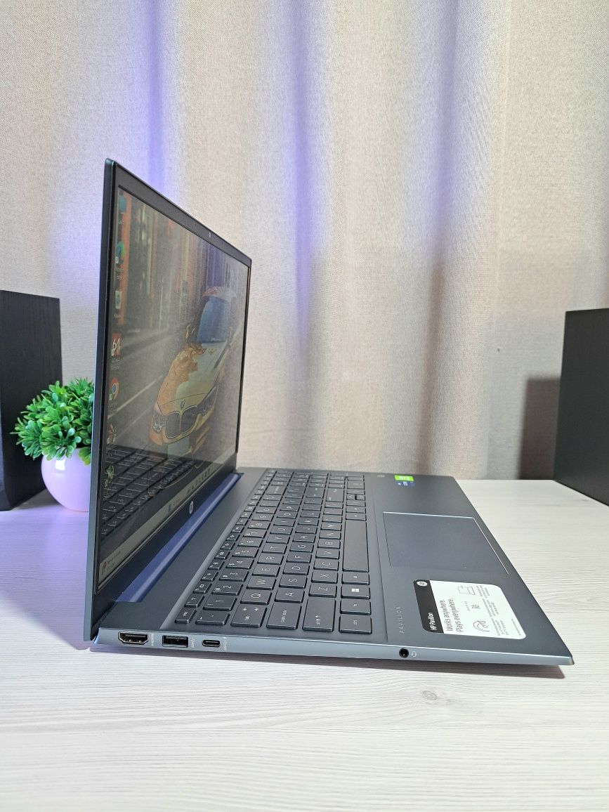 Ноутбук HP 15-eg2373cl/i7-1255U/16 Gb/SSD 512 Gb/Nvidia MX550 до 4 Gb