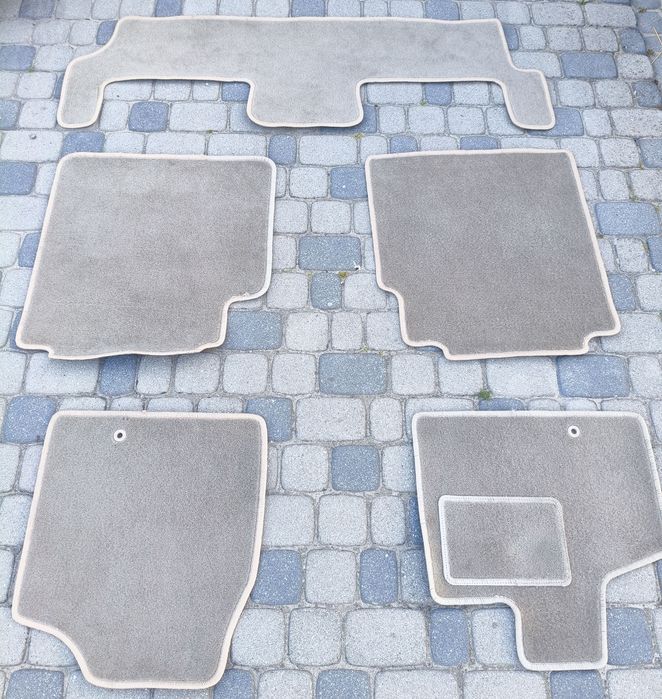 Dywaniki welurowe Chrysler Town Country