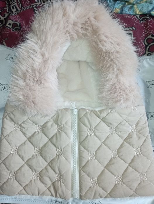 Капор капюшон с мехом на змейка, б.у. не много