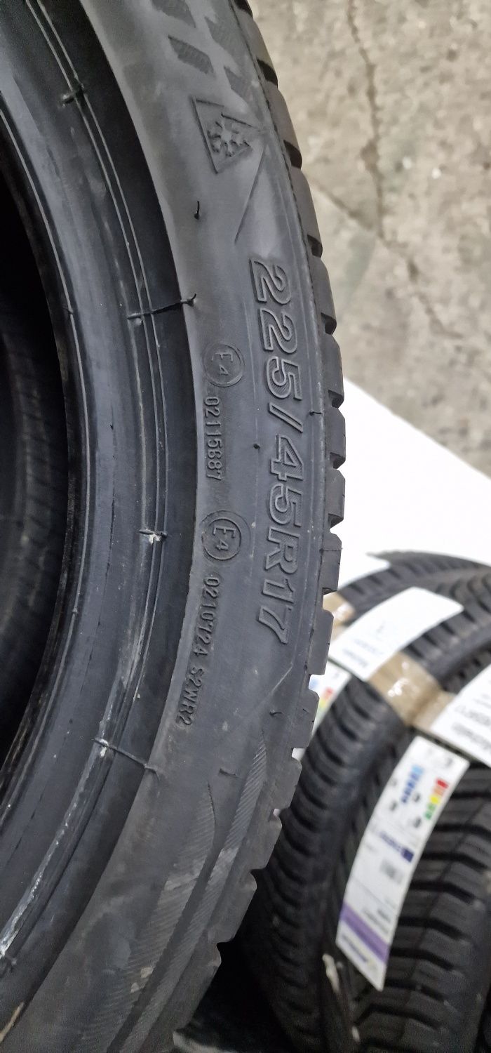 S23 4x 225/45R17 Firestone MultiSeason 2 94V XL Wielosezonowe demo