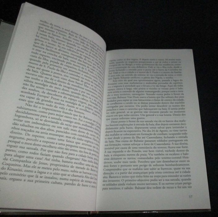 Livro A Gloriosa Família Pepetela