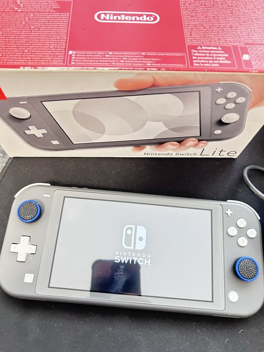 Nintendo switch lite w stanie bardzo dobrym
