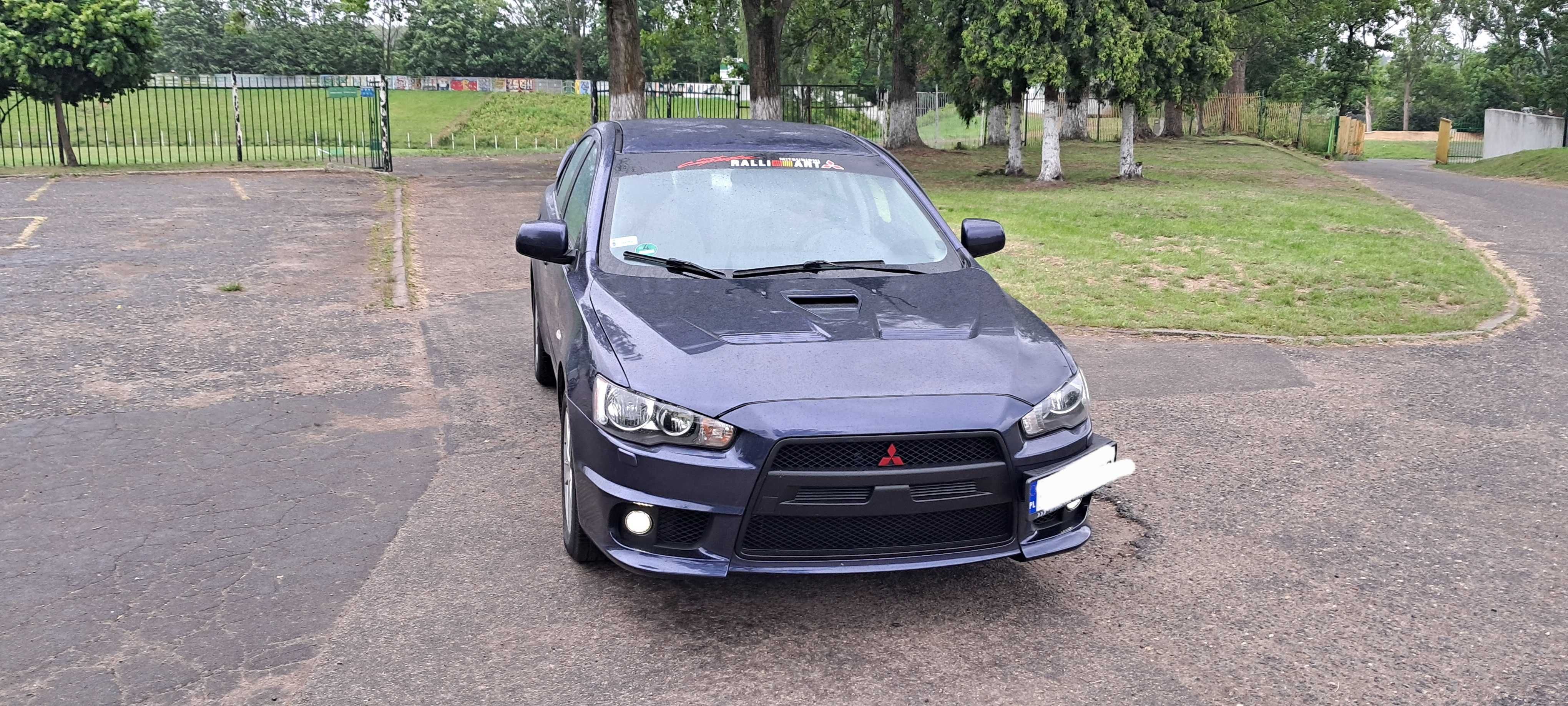 Mitsubishi Lancer jak EVOLUTION X Ralliart  Lancer MR  EVO look