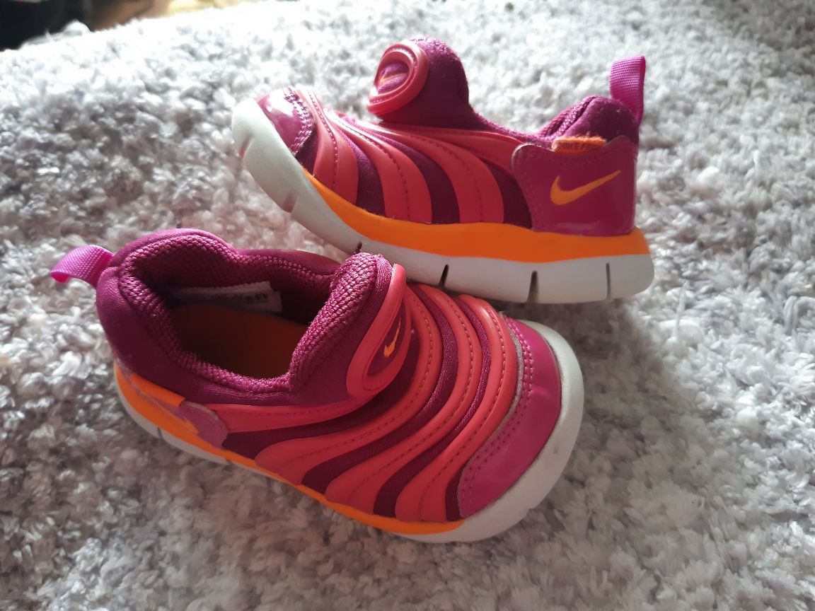 Nike Dynamo Free  dla dziewczynki EUR  22/ dl wkl 12 cm