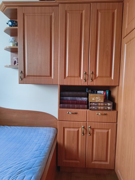 Komplet mebli do pokoju młodzieżowego