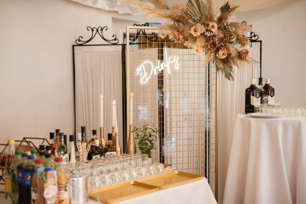 Ścianka dekoracyjna słodki stół/ plan stołów / drink bar