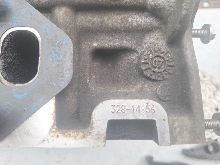 Trafic, Vivaro 2.0DCI M9R głowica, wałki  OE8200.519994 E