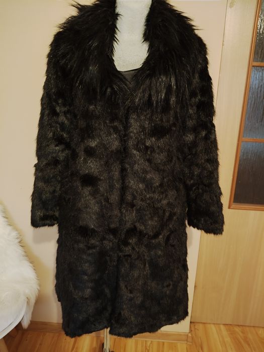 Długi płaszcz kożuszek
