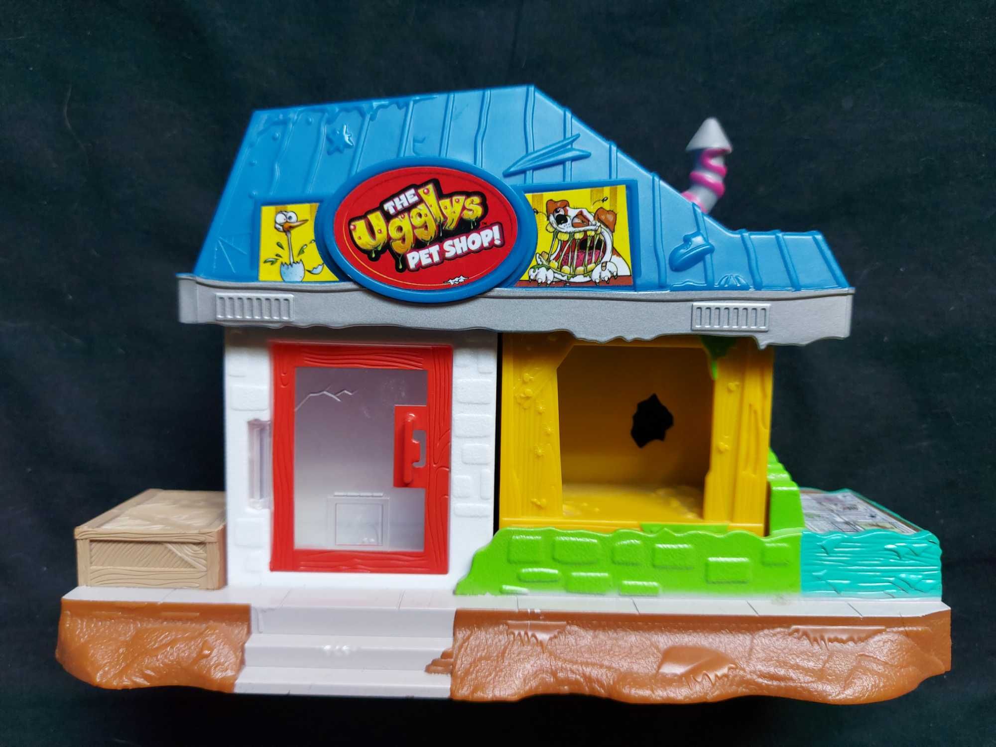 The Ugglys pet shop domek