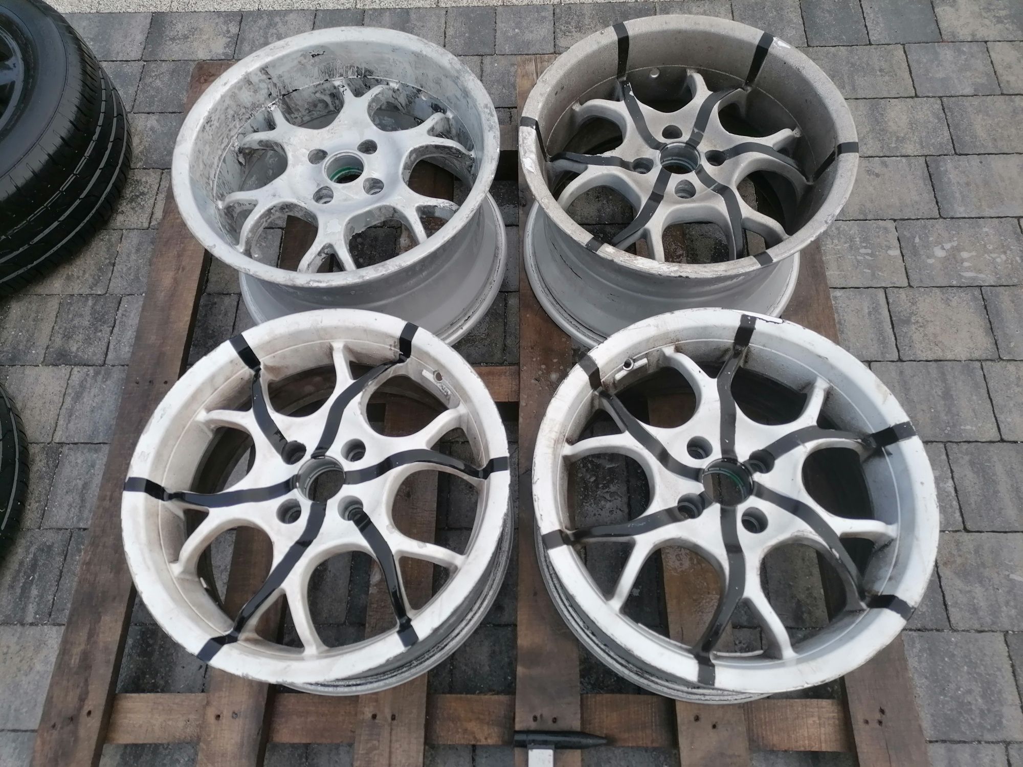 Borbet BS 16" 7,5/9J 4x100 rant do renowacji