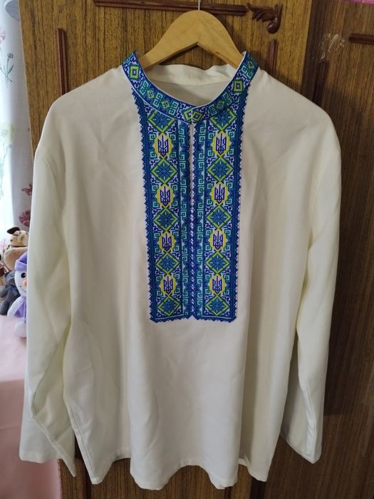Продам вишиванку ручної роботи