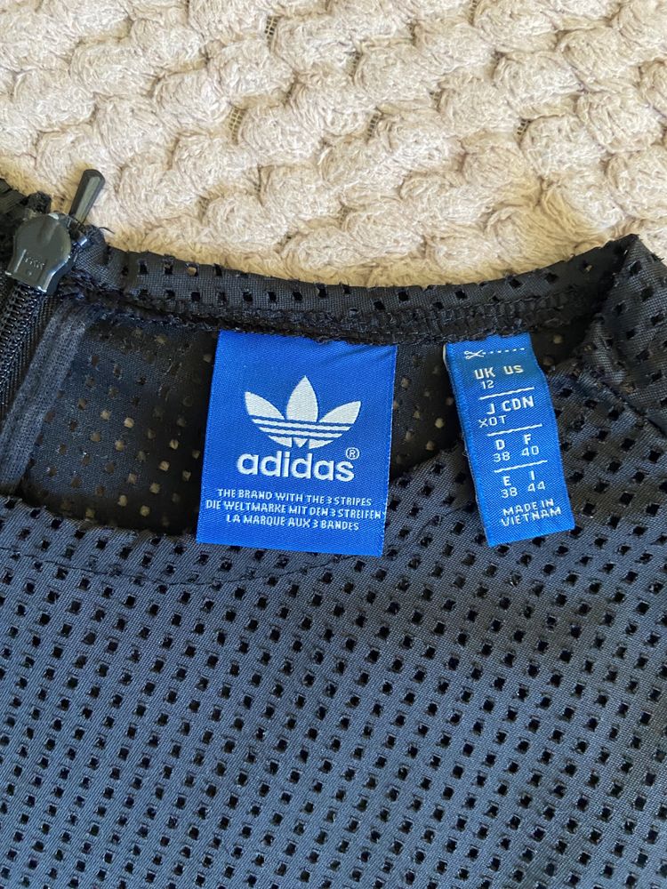 Футболка adidas