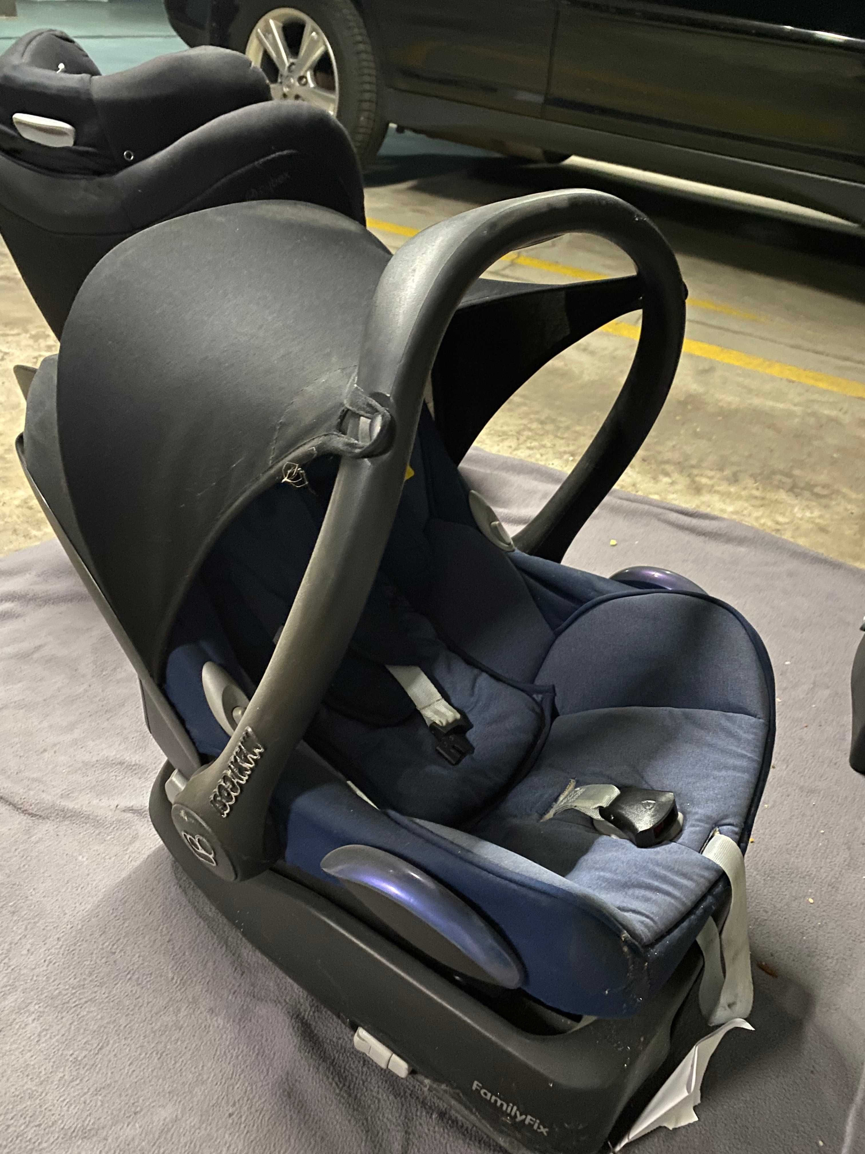 Maxi-Cosi Cabriofix + BAZA ISOFIX