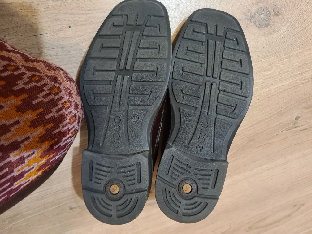 Pantofle skórzane buty Ecco 41