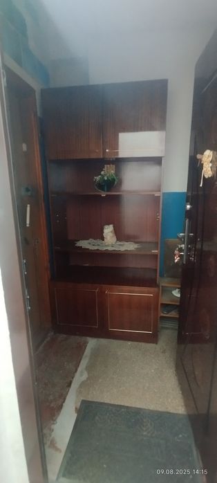 Стінка (стенка СССР, шафа, вітрина, шкаф, сервант)