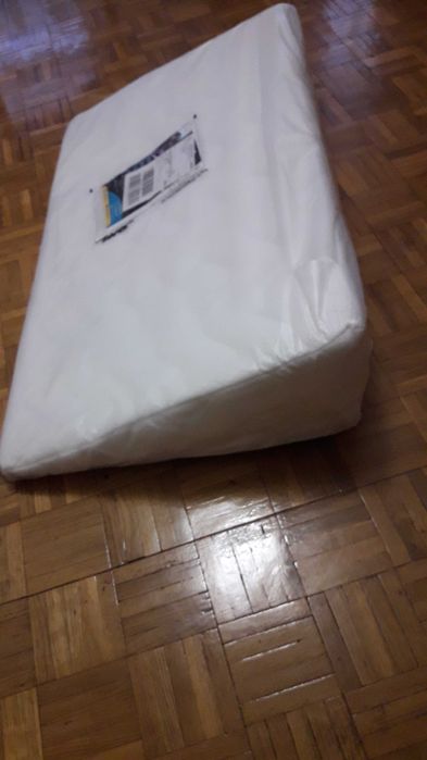 Poduszka do spania i czytania Klin TV antyrefluksowa  50 x 88 x 20