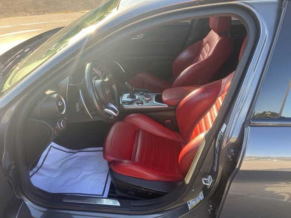 Alfa Romeo Giulia Veloce      2022