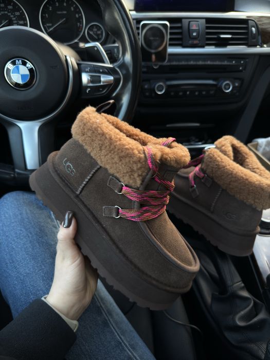 UGG Funkarra Platform lowmel tazz
