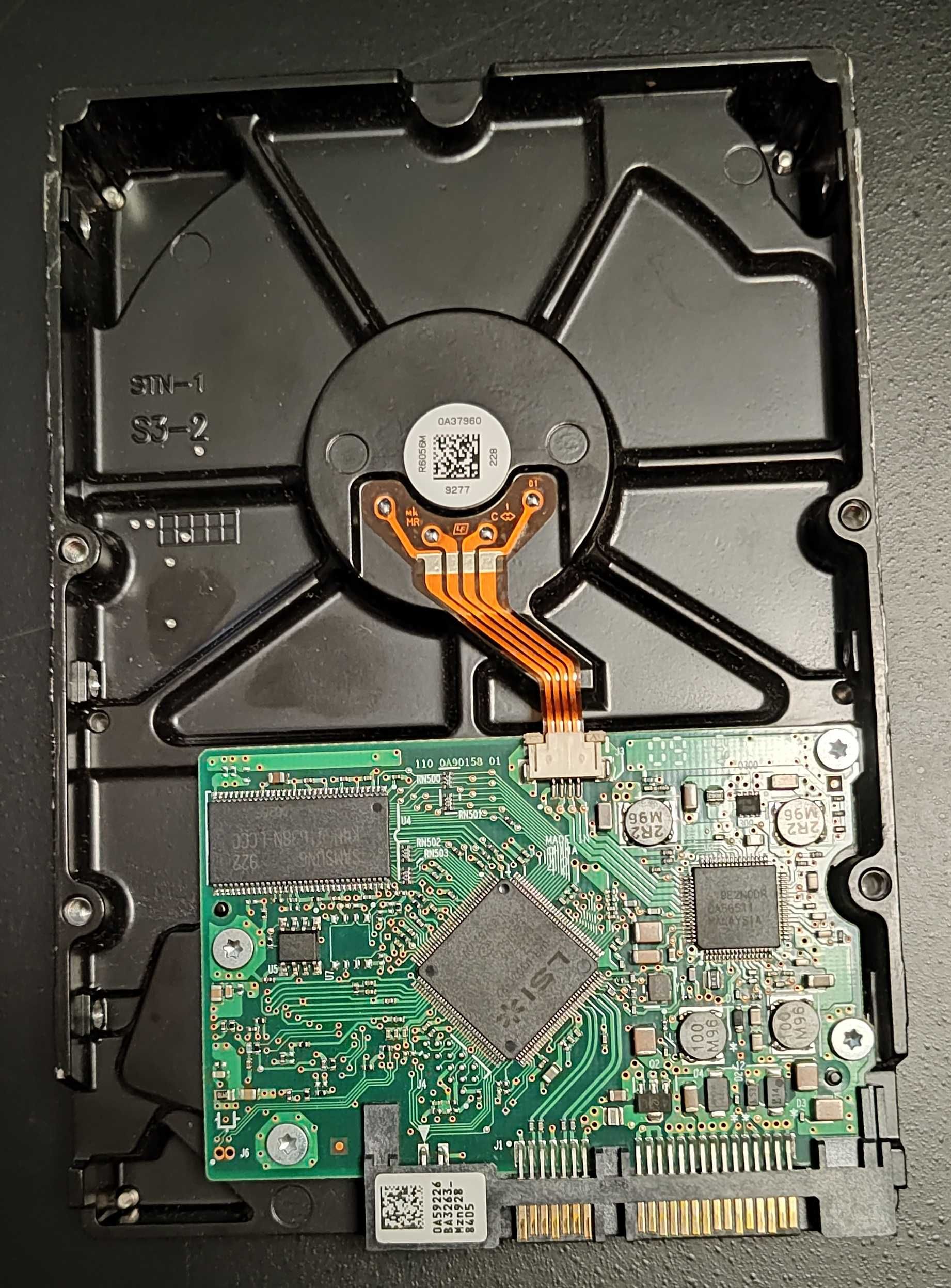 Жесткий диск для ПК Hitachi Deskstar HDT721016SLA380 3.5 SATA II 160Гб