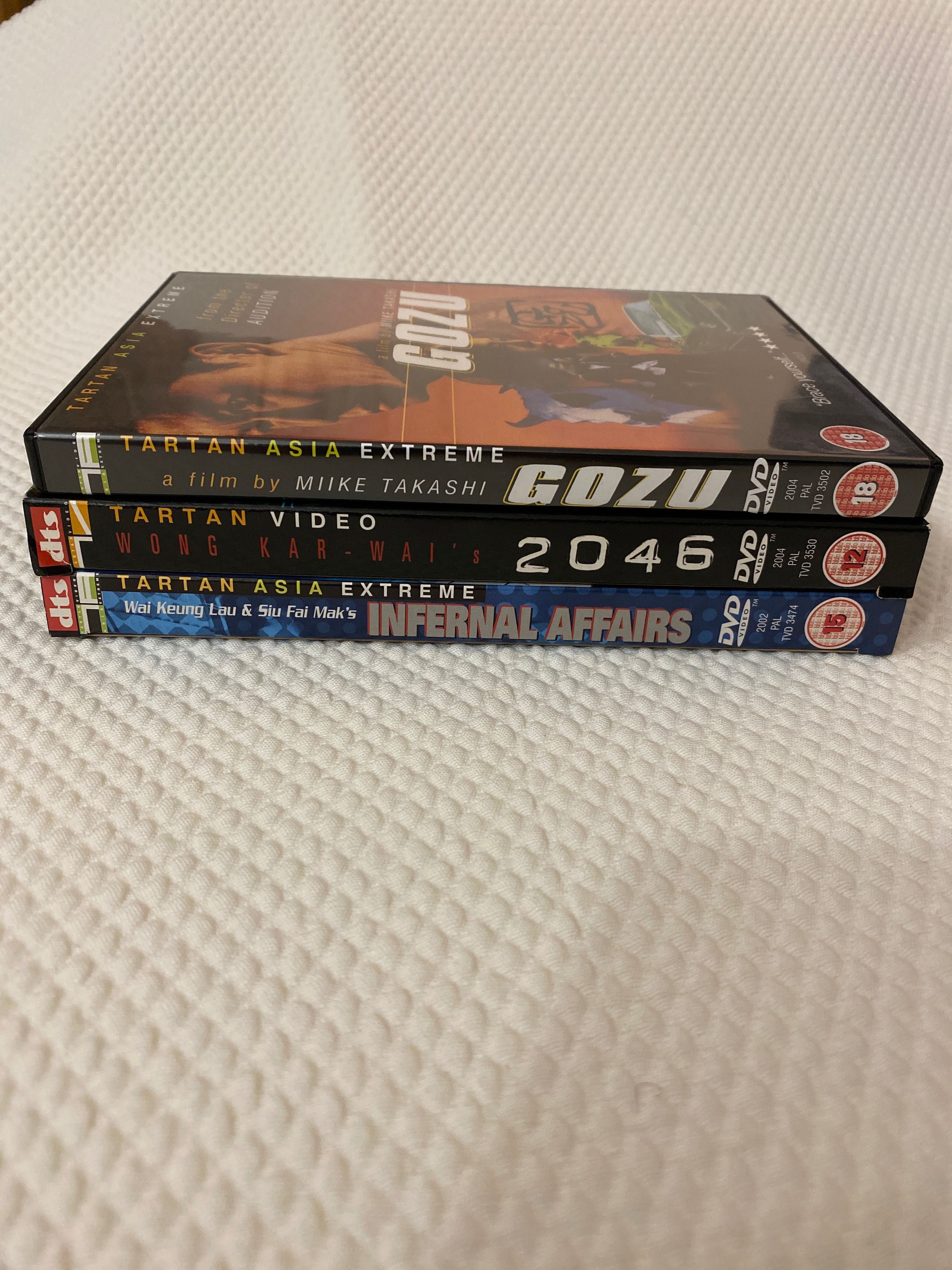 DVDs a de ação/drama 1 Japonês e 2 Chineses da Tartan Asia Extreme