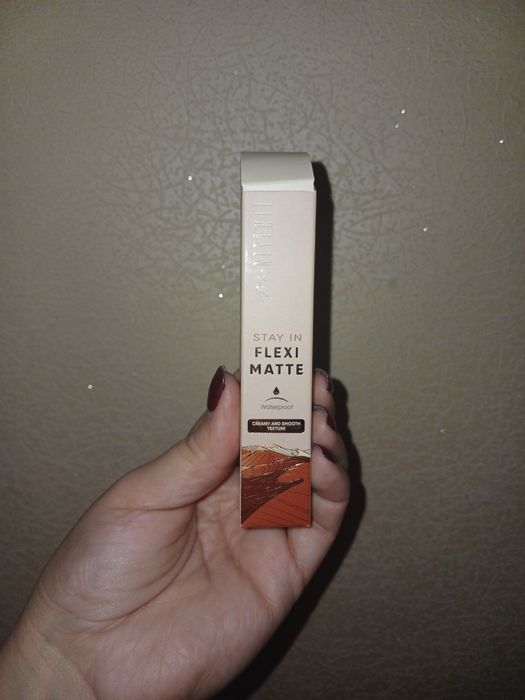 Матова помада flexi matte neverti