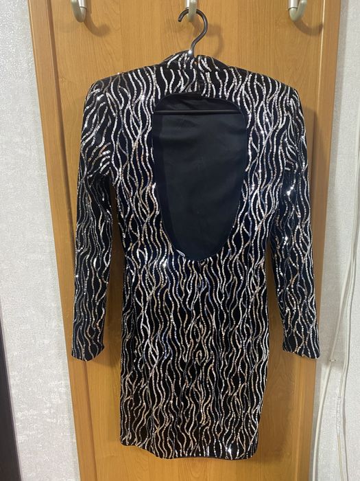 Вечірня сукня в пайєтках платье