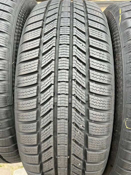 Зимові шини 215 55 r17 Continental