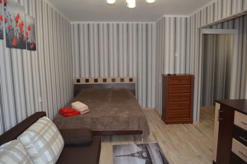 Французский  бульвар / .  Довженко. Институ т Филатова. Госпиталь