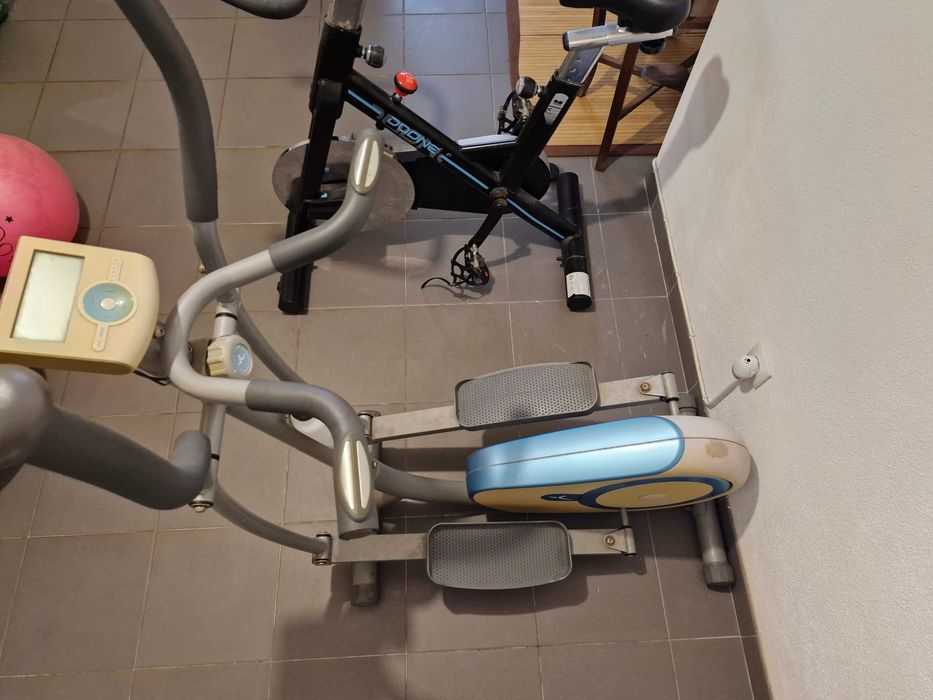 Maquina treino elíptica